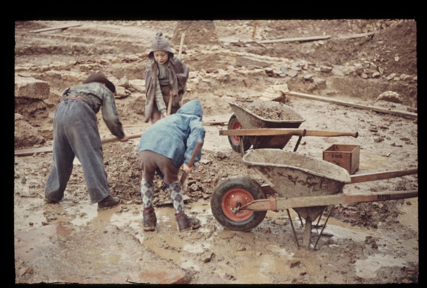 Kinder-Ausgräber Munzach