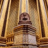 Großer Palast mit Buddha-Statue, Thailand, Bangkok