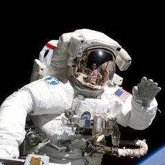 Weltraumfahrer im All