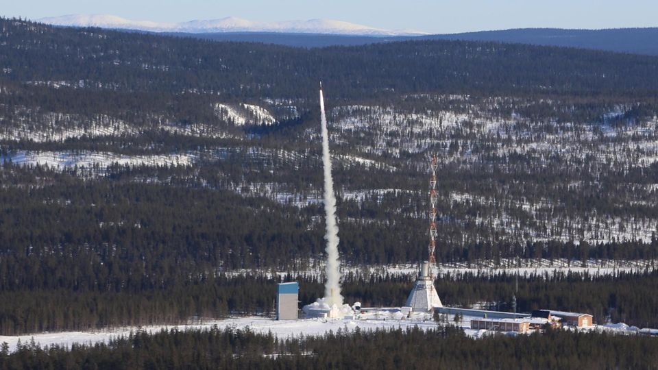 Raketenstart vom Weltraumbahnhof in Kiruna