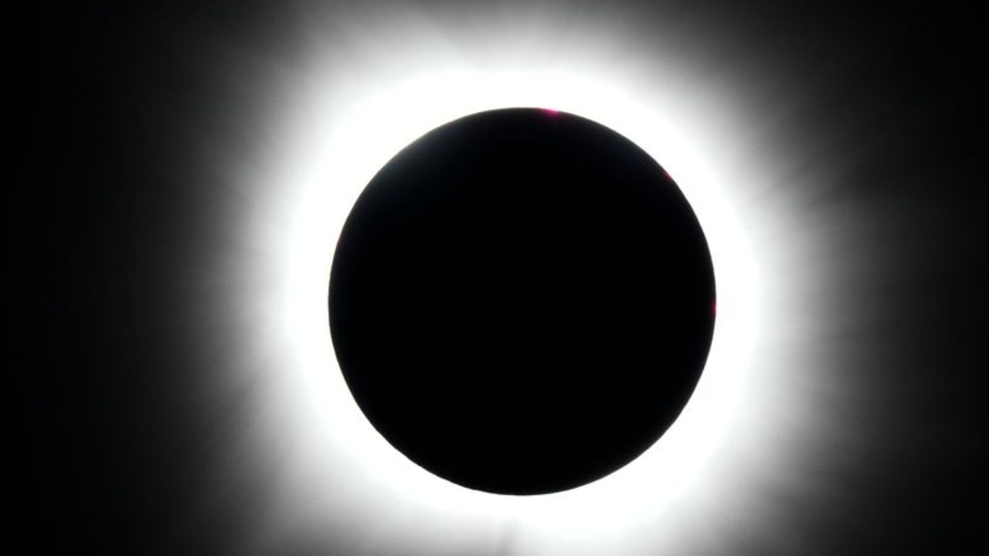 Seltenes Ereignis: Dieses Foto zeigt die weltweit letzte totale Sonnenfinsternis im Jahr 2024, es wurde in Texas aufgenommen. Fo