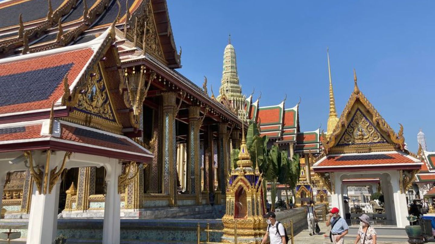 Der Königspalast (Grand Palace) ist eine der Hauptsehenswürdigkeiten der thailändischen Hauptstadt. Foto: Carola Frentzen/dpa
