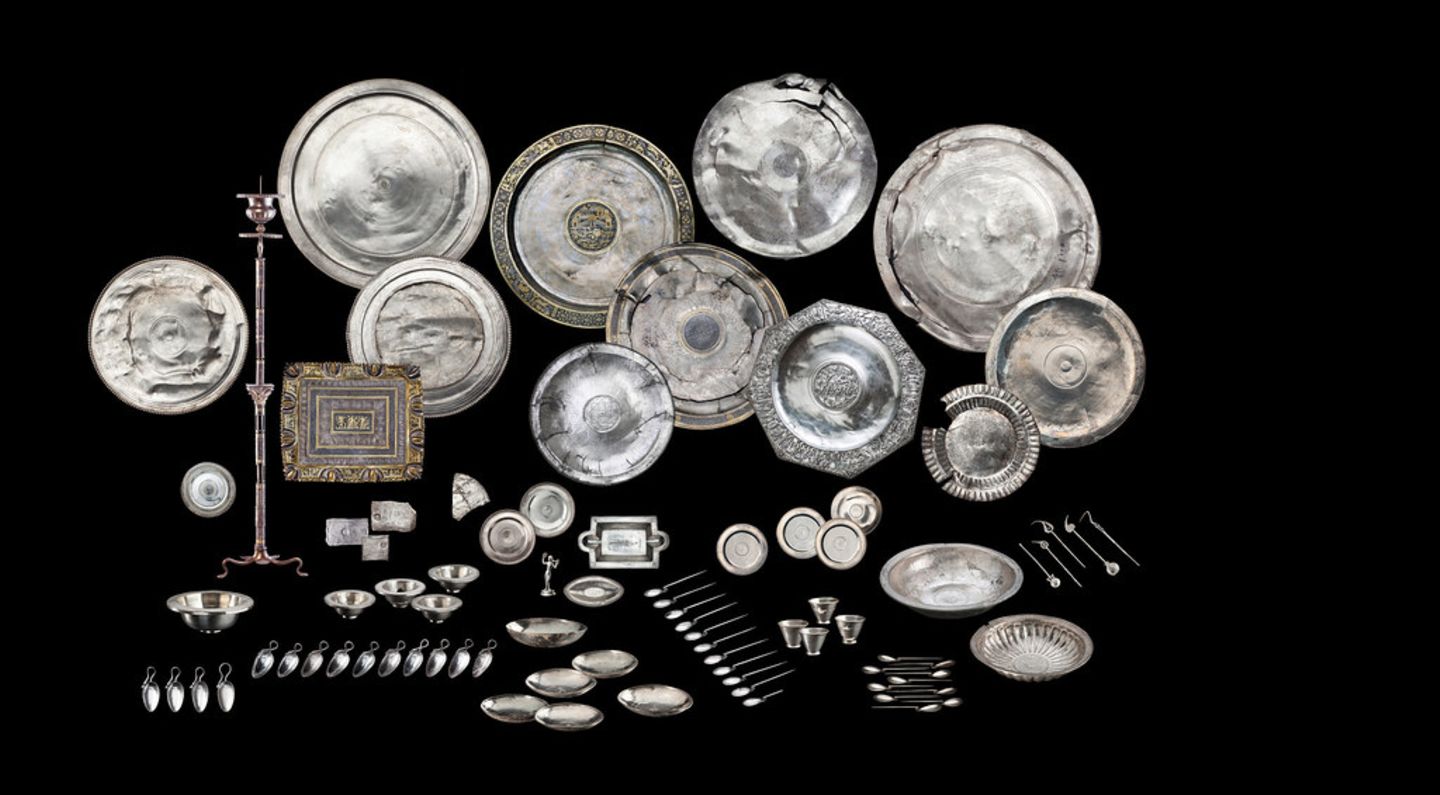 Silberschatz von Kaiseraugst wurde um 350 n. Chr. von römischen Offizieren vergraben