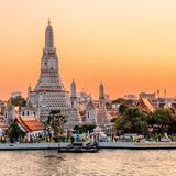 Tempel der Morgenröte bei Sonnenuntergang