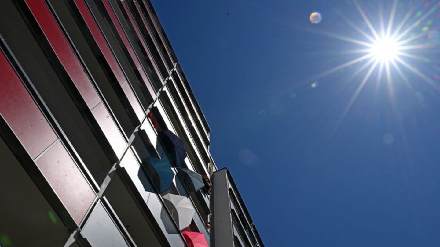 Auf die Dauer wird es wärmer im ganzen Land, sagt der Deutsche Wetterdienst voraus. Foto: Martin Schutt/dpa