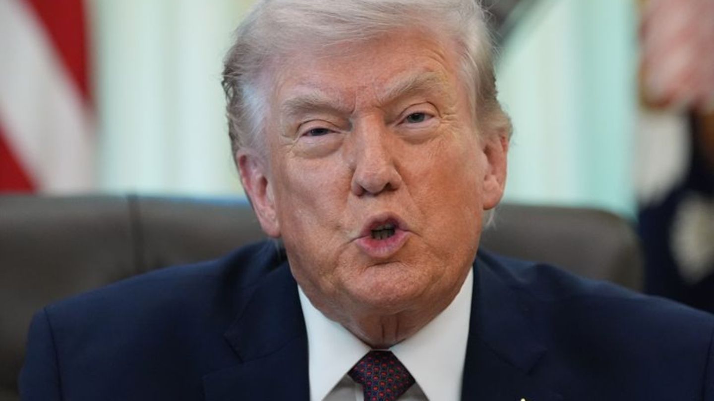 US-Präsident Donald Trump lobt die Nasa-Mission "Artemis 2" Foto: Alex Brandon/AP/dpa