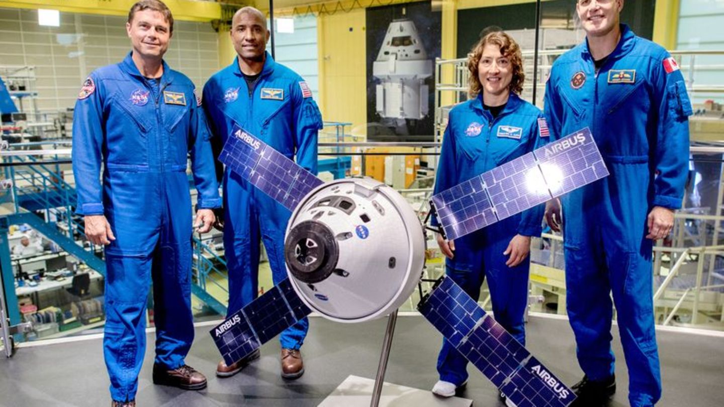 Anfang April sollen mit der Mission "Artemis 2" wieder Menschen um den Mond fliegen. (Archivfoto) Foto: Hauke-Christian Dittrich