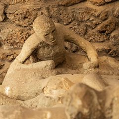 Gipsabgüsse von Opfern des Vulkanausbruchs des Vesuvs in  Pompeji