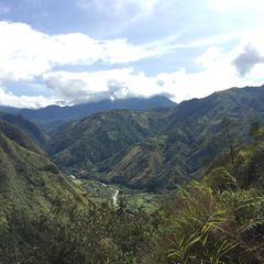 ein tief eingeschnittenes Tal