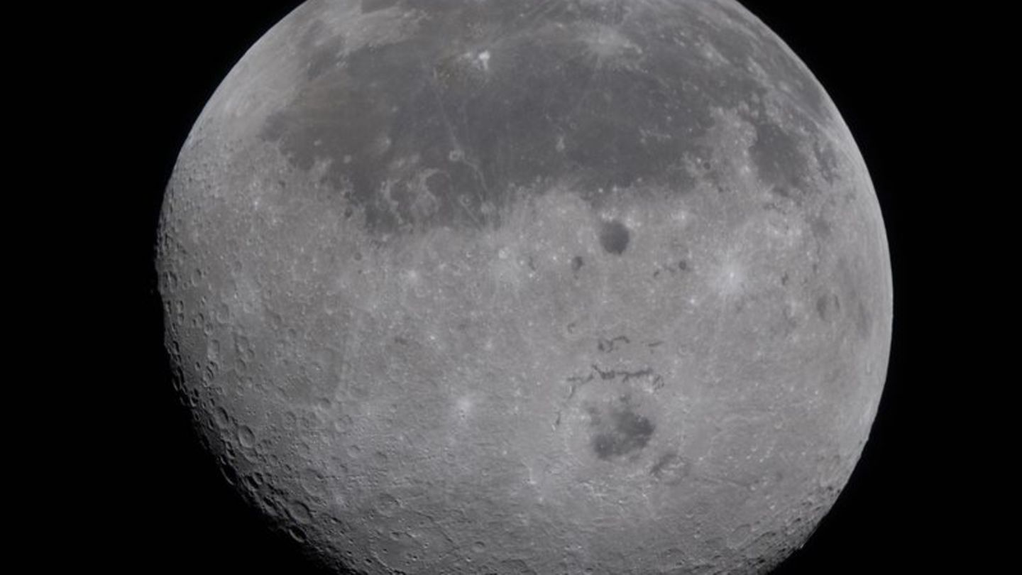 Der Mond - aus der Perspektive der "Artemis 2"-Crew. Foto: Uncredited/NASA/AP/dpa
