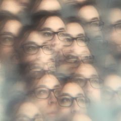 Zwischen Borderline-Störung und intensiv aufwallender Wut könnte als Bindeglied eine negativ getönte Sicht auf Situationen liegen