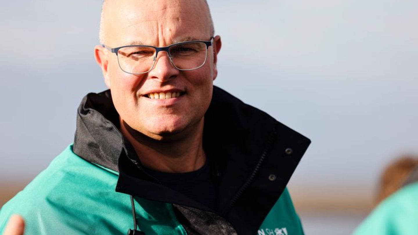 "Warum Buckelwal "Timmy" gestrandet ist, ist noch nicht abschließend erklärt", sagte Umweltminister Tobias Goldschmidt (Grüne).