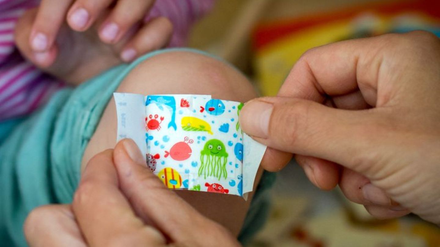 Gut behandelbar: Moderne Therapien mit Injektionen des fehlenden Gerinnungsfaktors ermöglichen Kindern mit Hämophilie ein nahezu