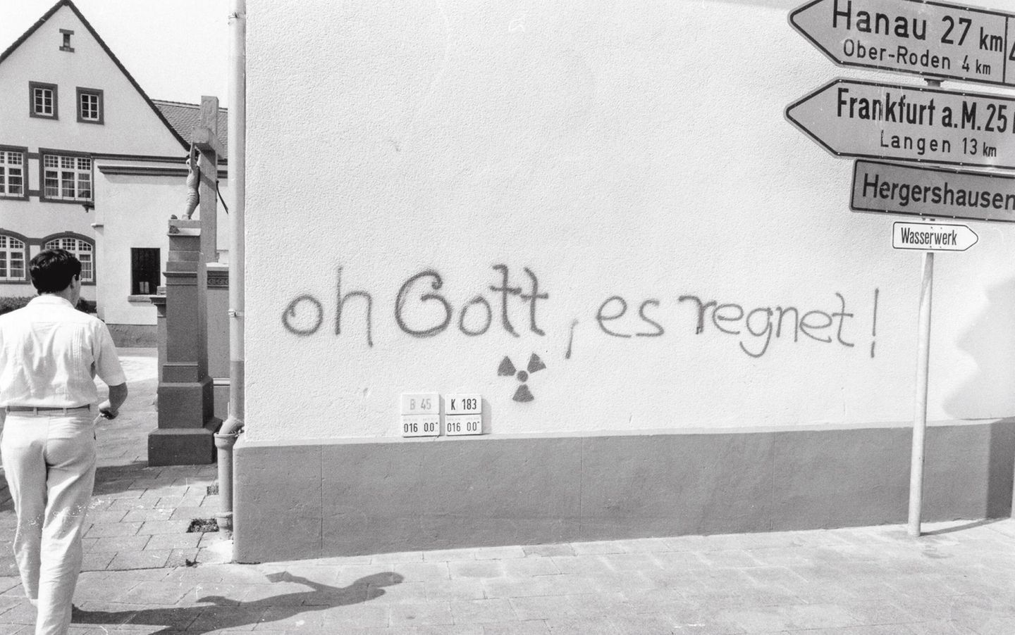 Graffiti "oh Gott, es regnet"
