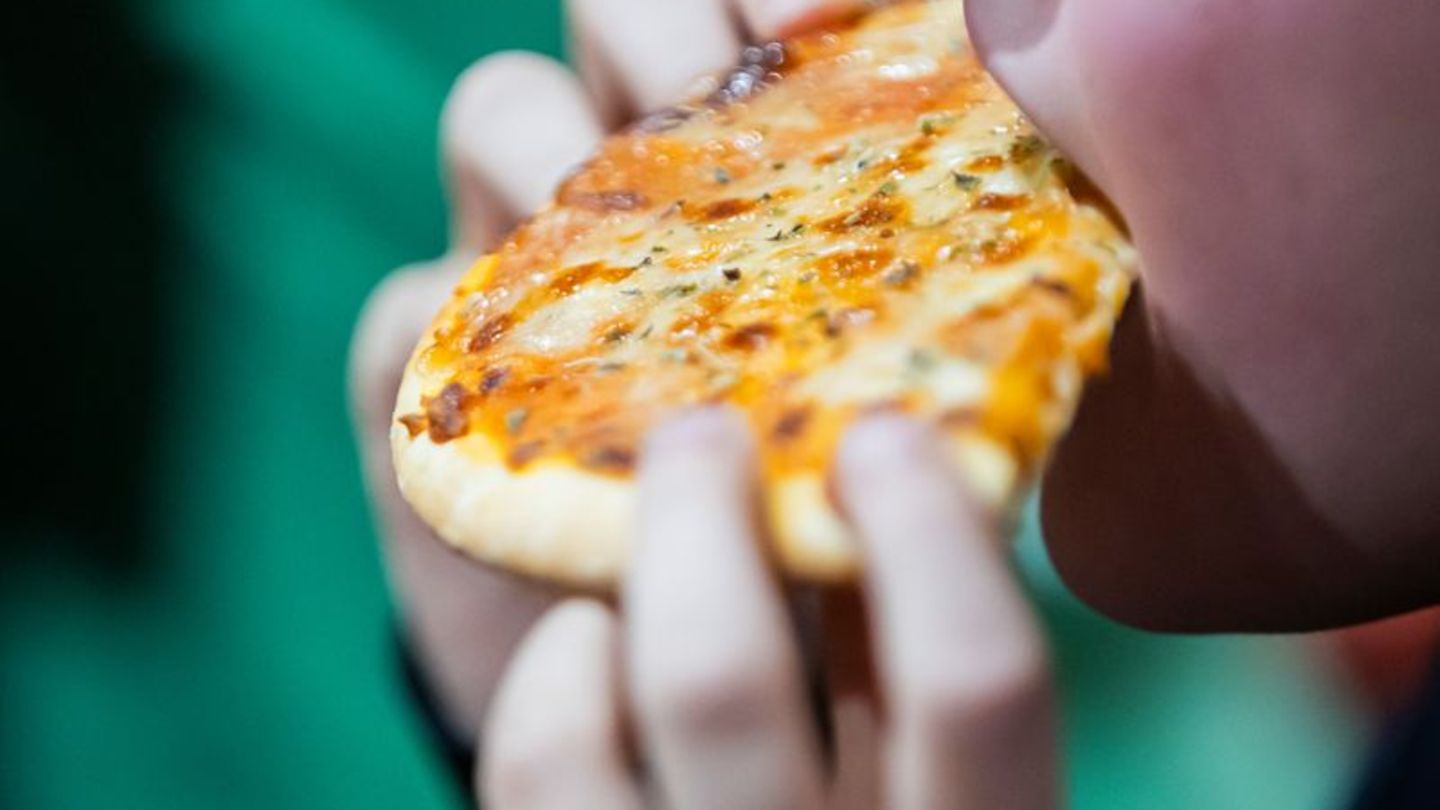 Es kommt auch auf die Menge an: Problematisch wird es, wenn die Tiefkühlpizza regelmäßig statt einem frisch gekochten Mittagesse