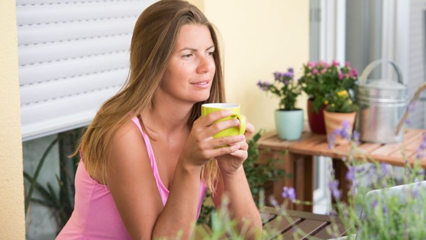 Eine kleine Auszeit hilft im stressigen Alltag etwas zur Ruhe zu kommen. Foto: Franziska Gabbert/dpa-tmn