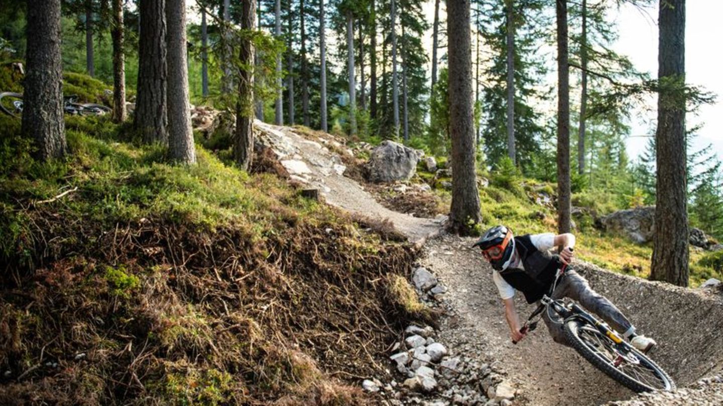 Der Bikepark Zugspitze bietet drei Trails mit knapp einen bis gut vier Kilometer Länge und unterschiedlichen Schwierigkeiten. Fo