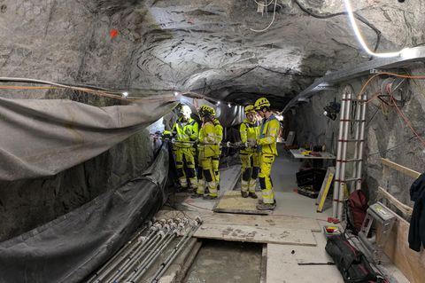 Das künstliche Erdbeben soll genau am Felslabor ausgelöst werden, bei dem hunderte Sensoren angebracht sind