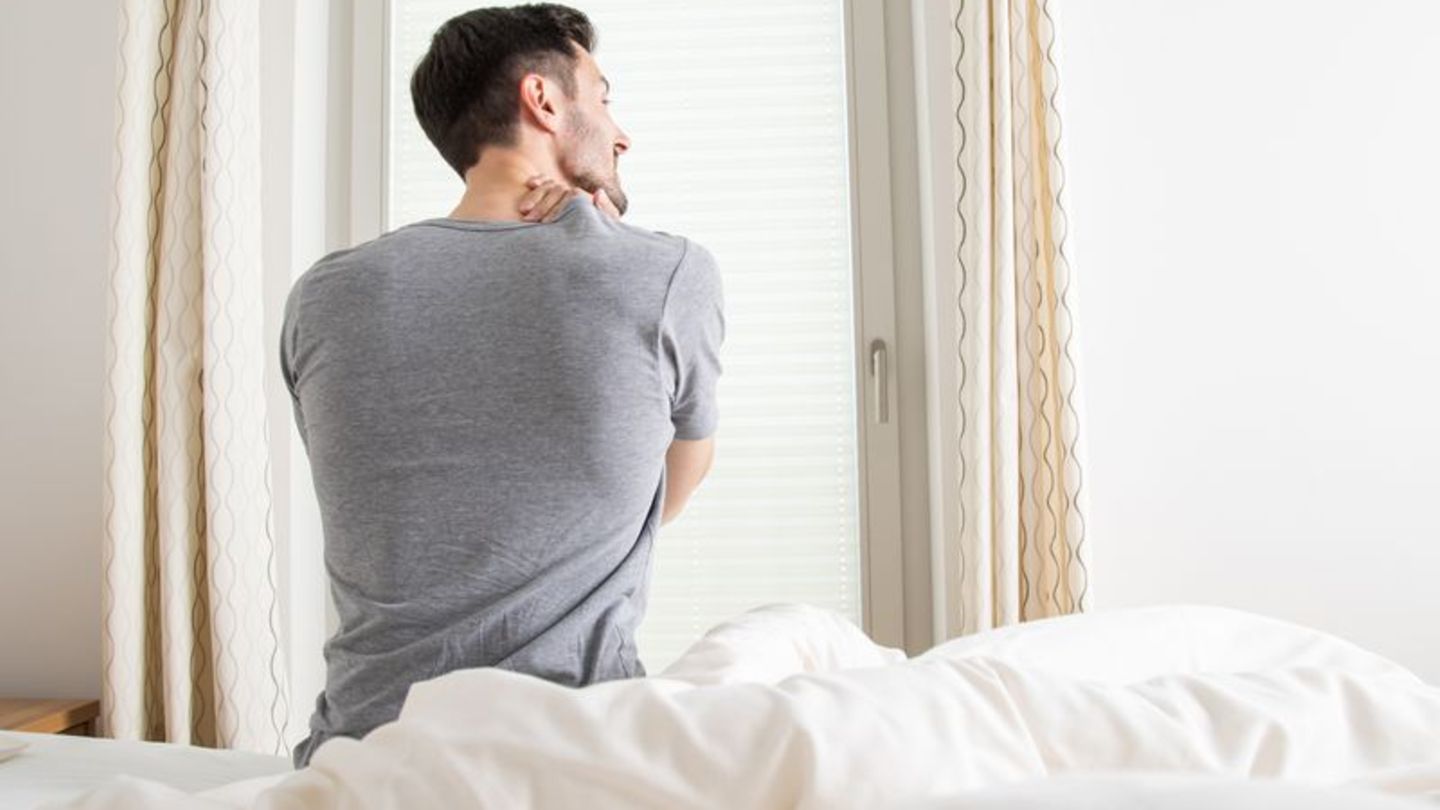 Klingt entspannt: Eine Massage bei Muskelkater? Was bei Verspannungen helfen kann, ist bei frischem Muskelkater eher weniger hil