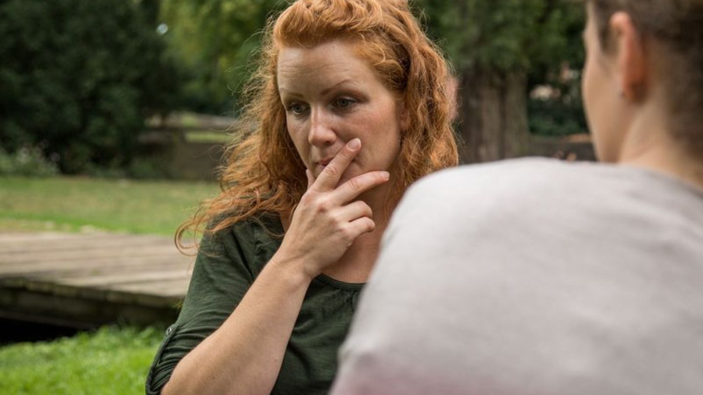 Beobachten Sie sich selbst: Rechtfertigen Sie sich selbst dann, wenn niemand eine Erklärung erwartet? Foto: Christin Klose/dpa-t