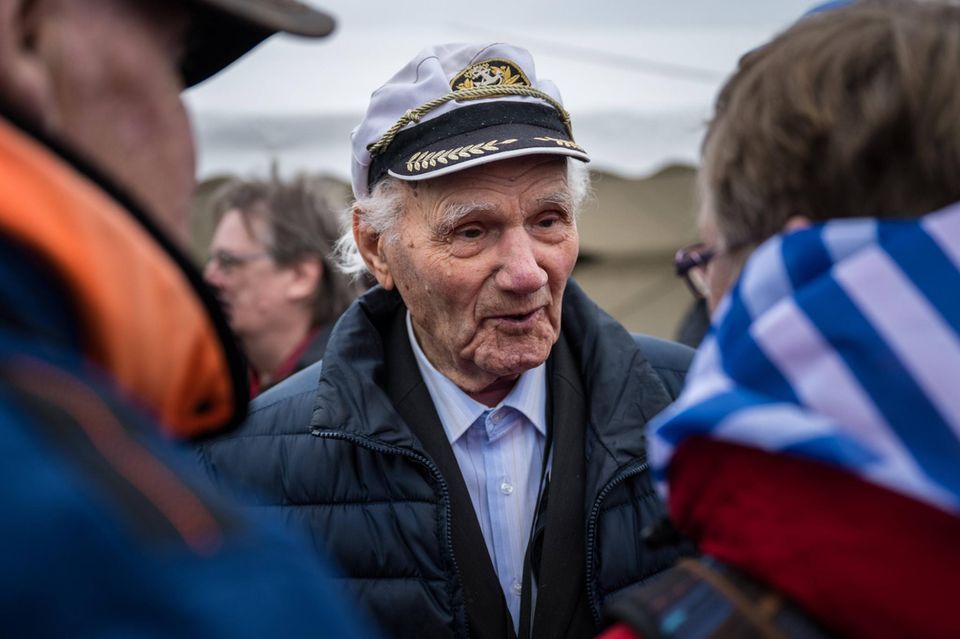 Andrej Moiseenko bei der Gedenkfeier anlässlich des 81. Jahrestags der Befreiung der KZ Buchenwald