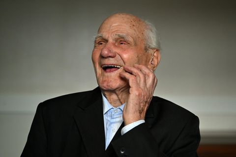 Andrej Iwanowitsch Moiseenko lacht laut mit offnem Mund