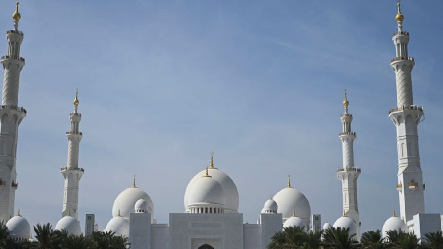 Die Reisewarnung ist aufgehoben, eine Entwarnung ist das nicht. Reisen in die Golfregion, etwa nach Abu Dhabi, sind aus Sicht de