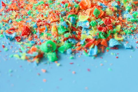 Farbiges Mikroplastik