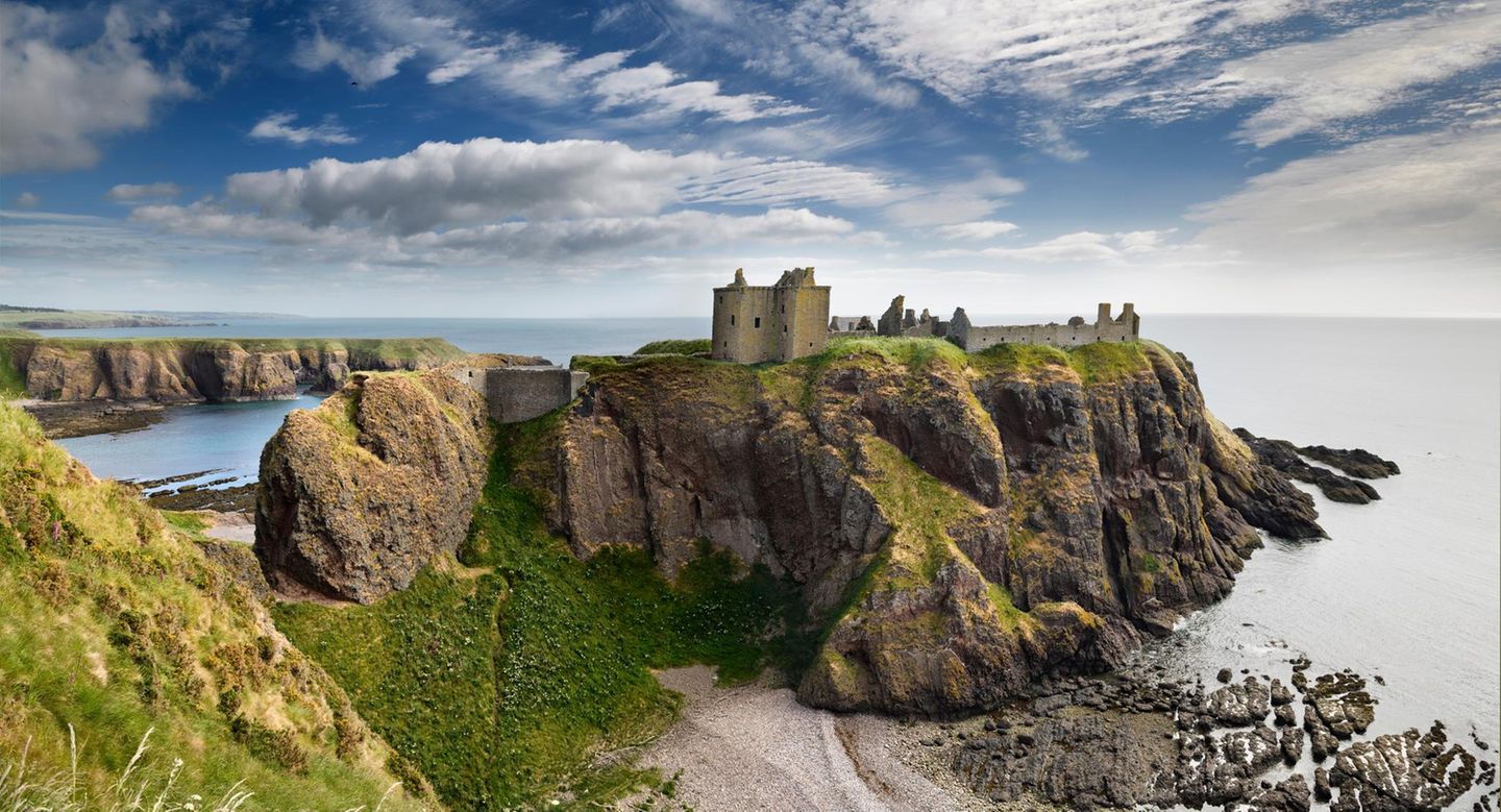 Ruine von Dunnottar Castle auf Klippen