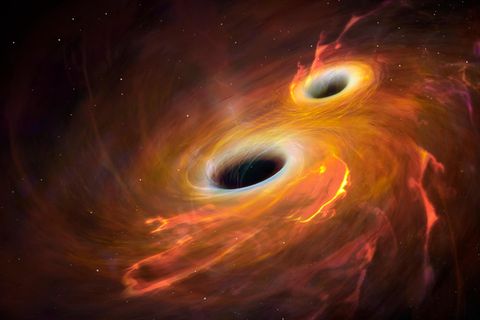 Computerillustration: Zwei rotierende, sich einander nähernde schwarze Löcher, umgeben von orange-gelben Nebula