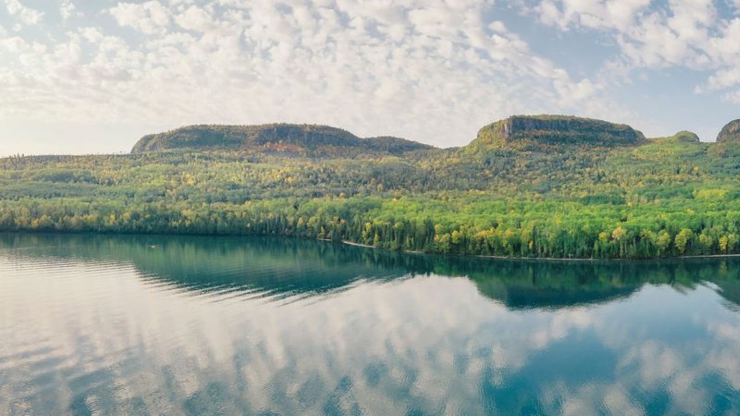 Auf der Sibley-Halbinsel im Lake Superior gelegen: "Sleeping Giant", eine imposante Felsformation. Foto: Goh Iromoto/Tourism Thu