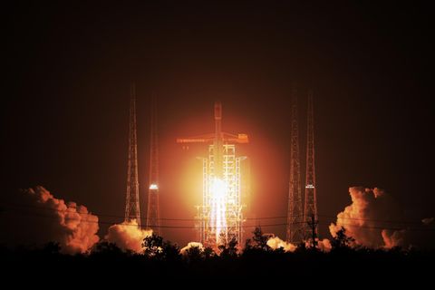 Trägerrakete Typ "Langer Marsch-8"