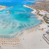 Blick von oben auf den Elafonissi Strand /Kreta