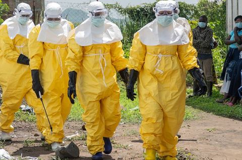 Gewalt und Unsicherheit behindern die Bekämpfung der Epidemie. Foto: Moses Sawasawa/AP/dpa