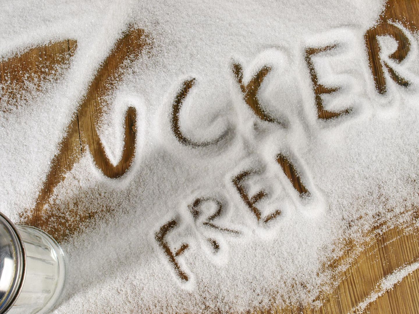 Schriftzug "Zuckerfrei" in Zucker