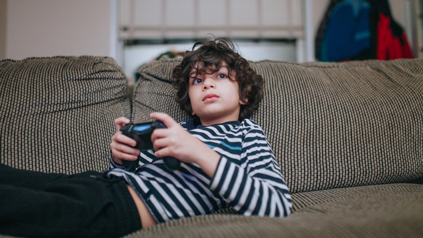 Ratgeber-f-r-Eltern-Warum-analoges-aber-auch-digitales-Spielen-f-r-Kinder-wichtig-ist