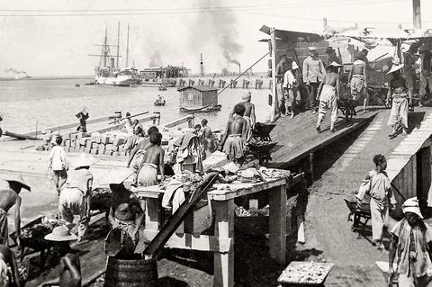 Hafen von Tsingtau 1904